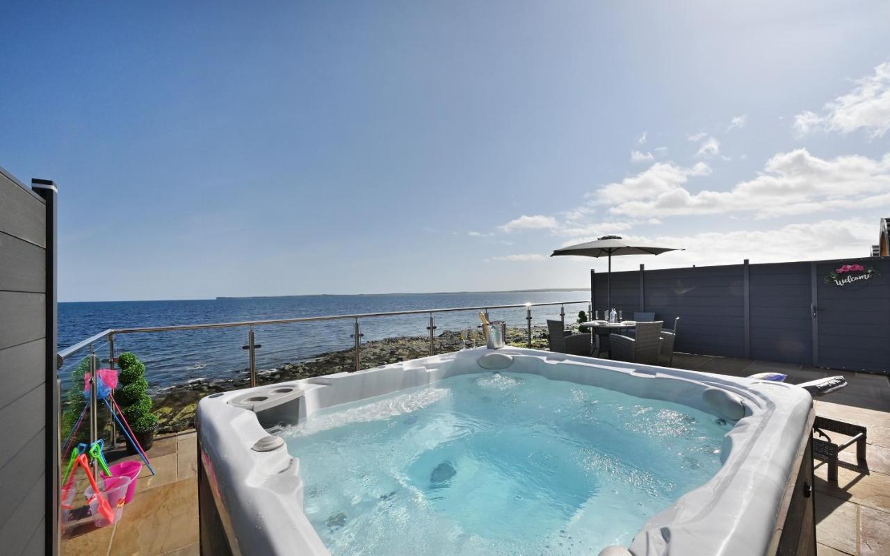 Pod 1, Sinclair Bay Holiday home *