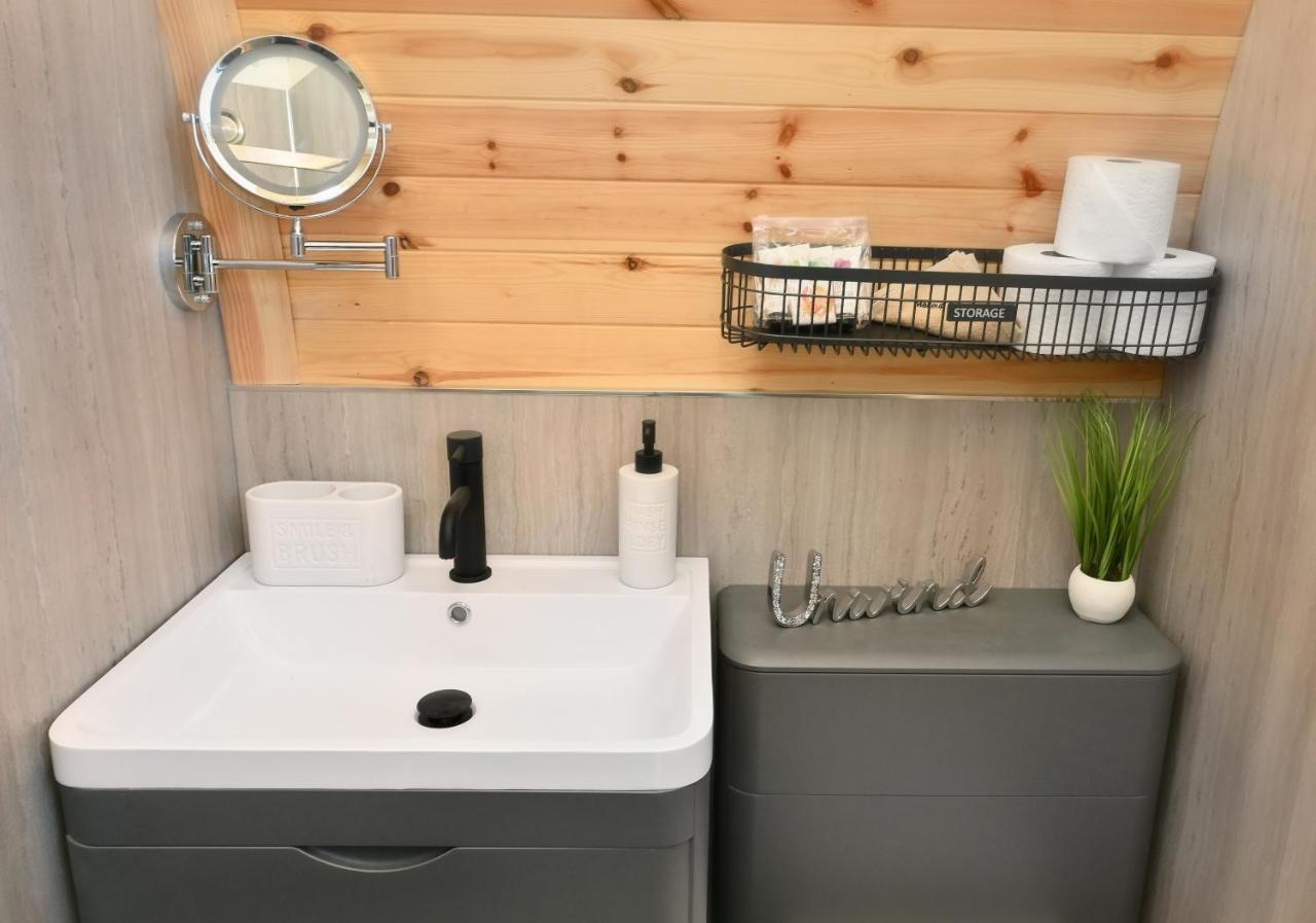 Pod 1, Sinclair Bay Holiday home *